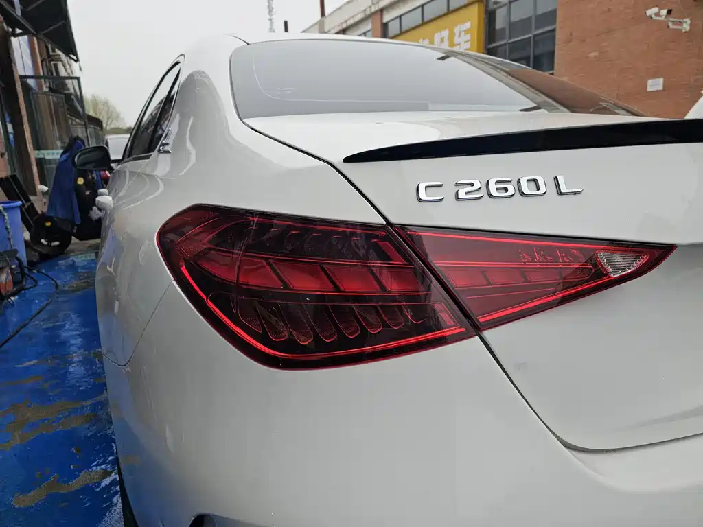 MERCEDES-BENZ C CLASS