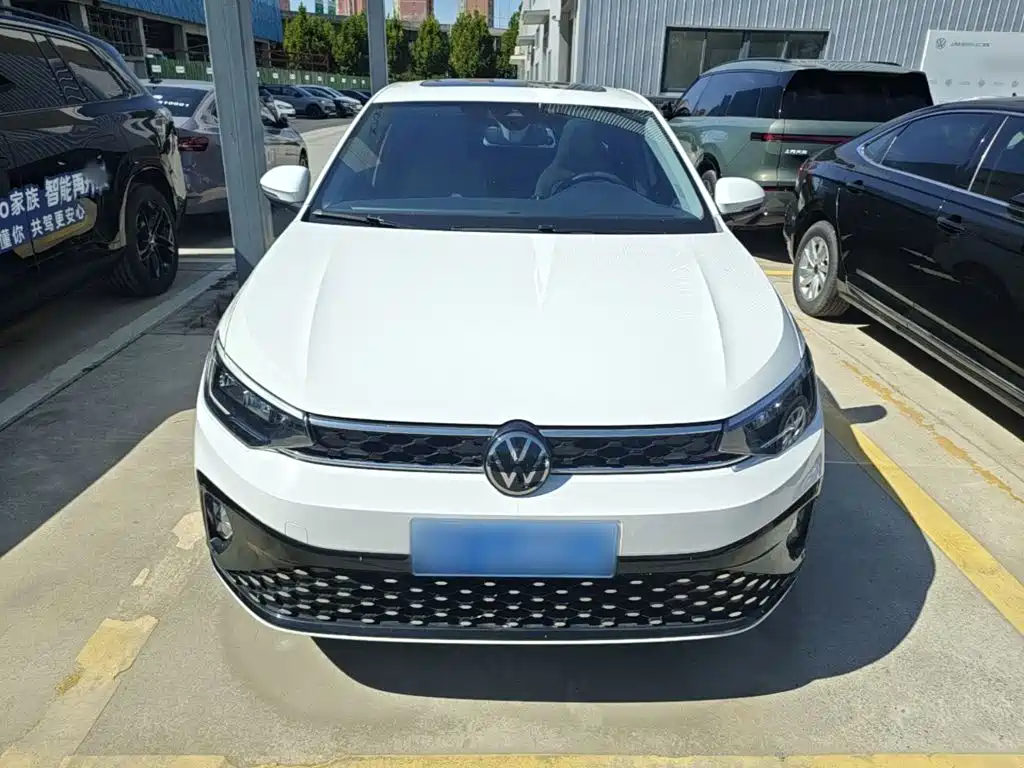 Volkswagen Lavida — миниатюра 3