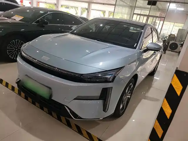 2025 Geely Galaxy L6