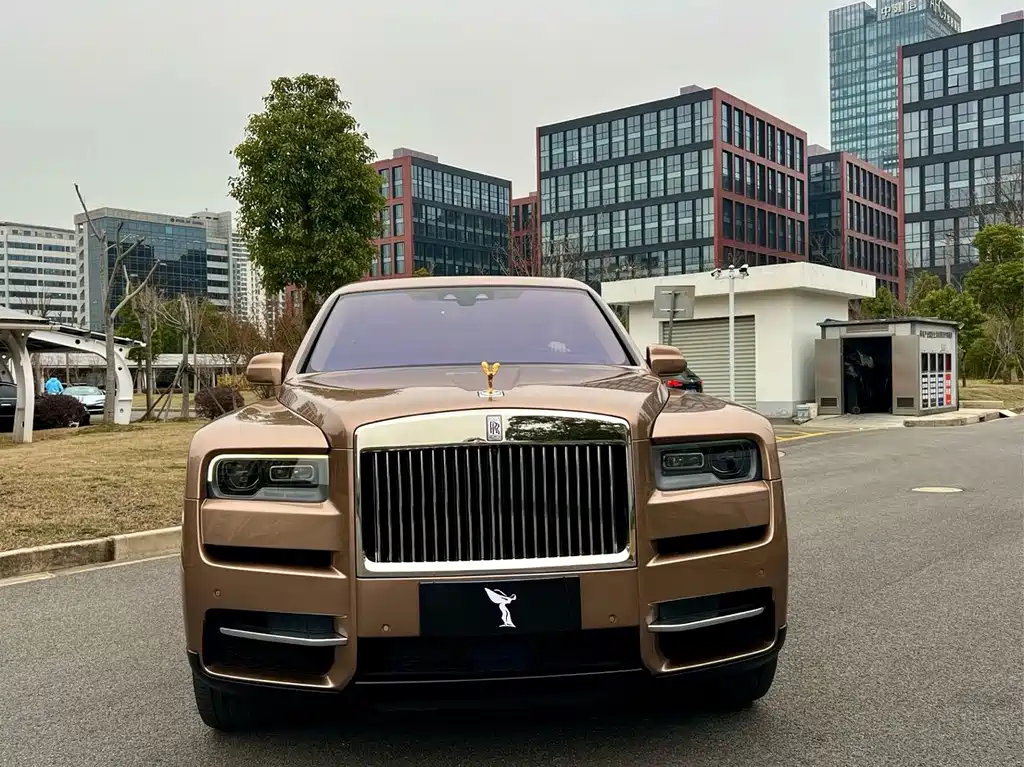 Rolls-Royce Cullinan 2018 мест