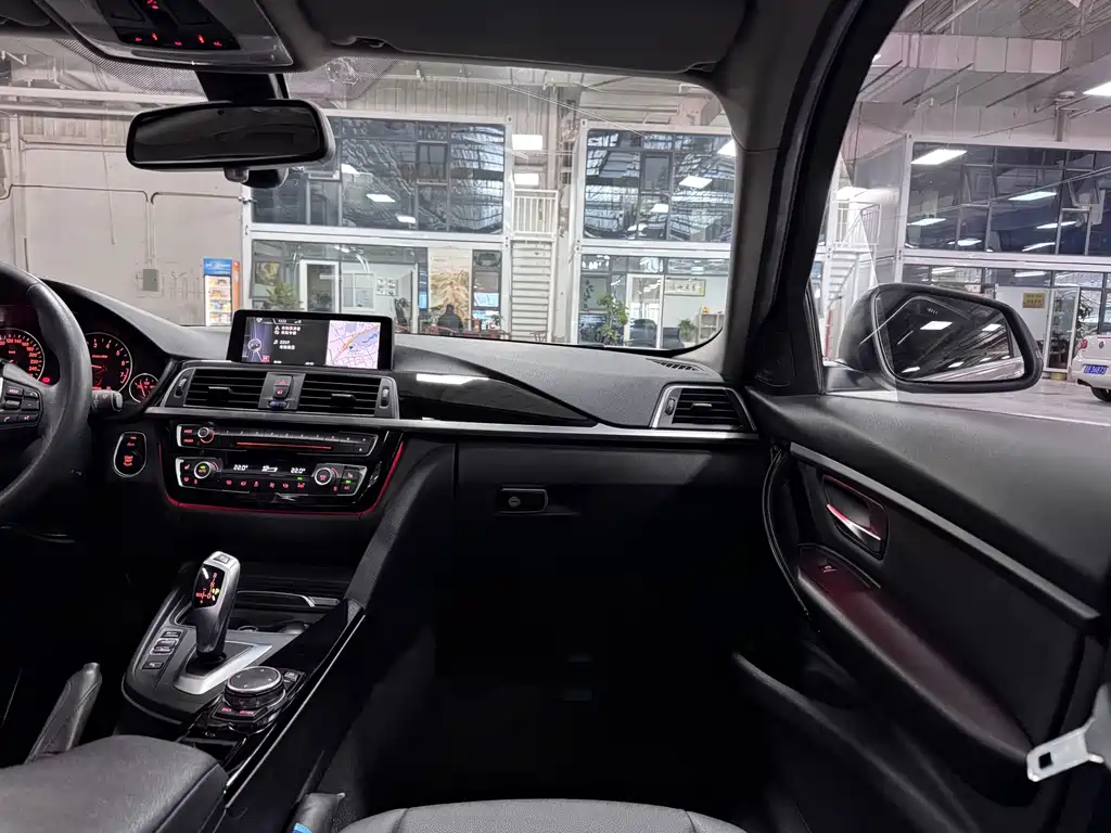 BMW 3 Series — миниатюра 16