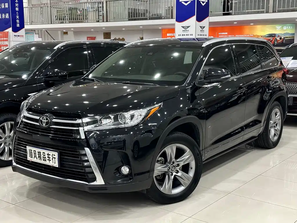 TOYOTA HIGHLANDER