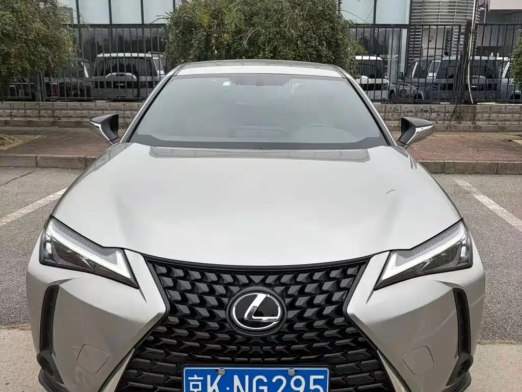 Lexus UX — миниатюра 2