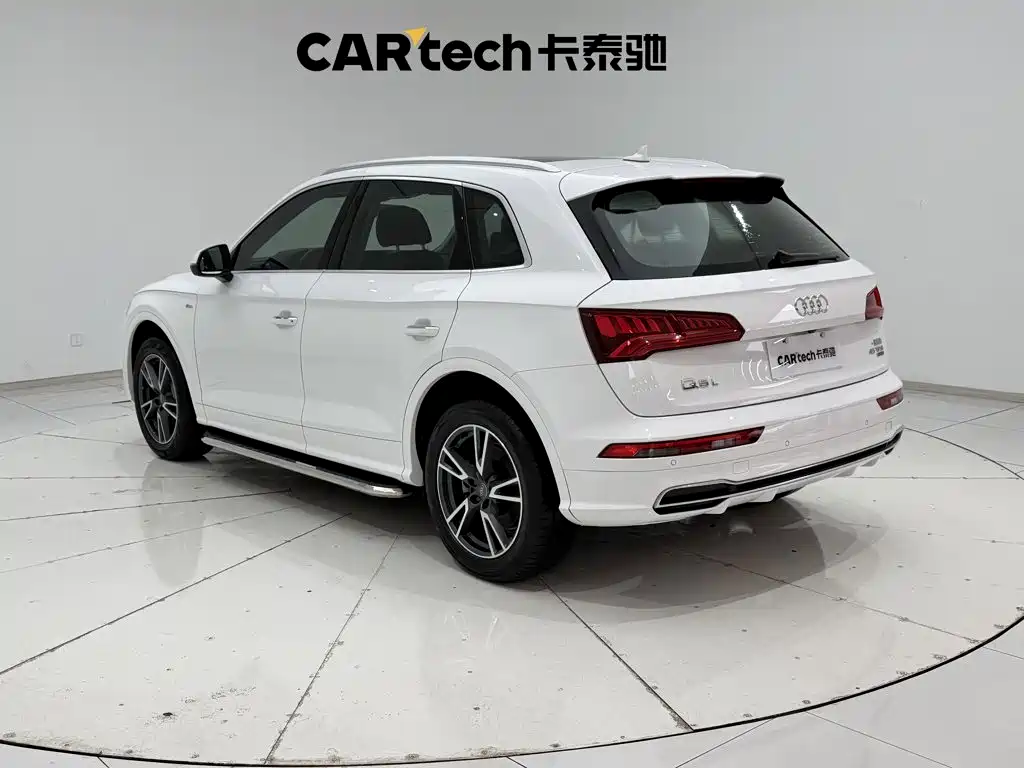 Audi Q5L — миниатюра 7