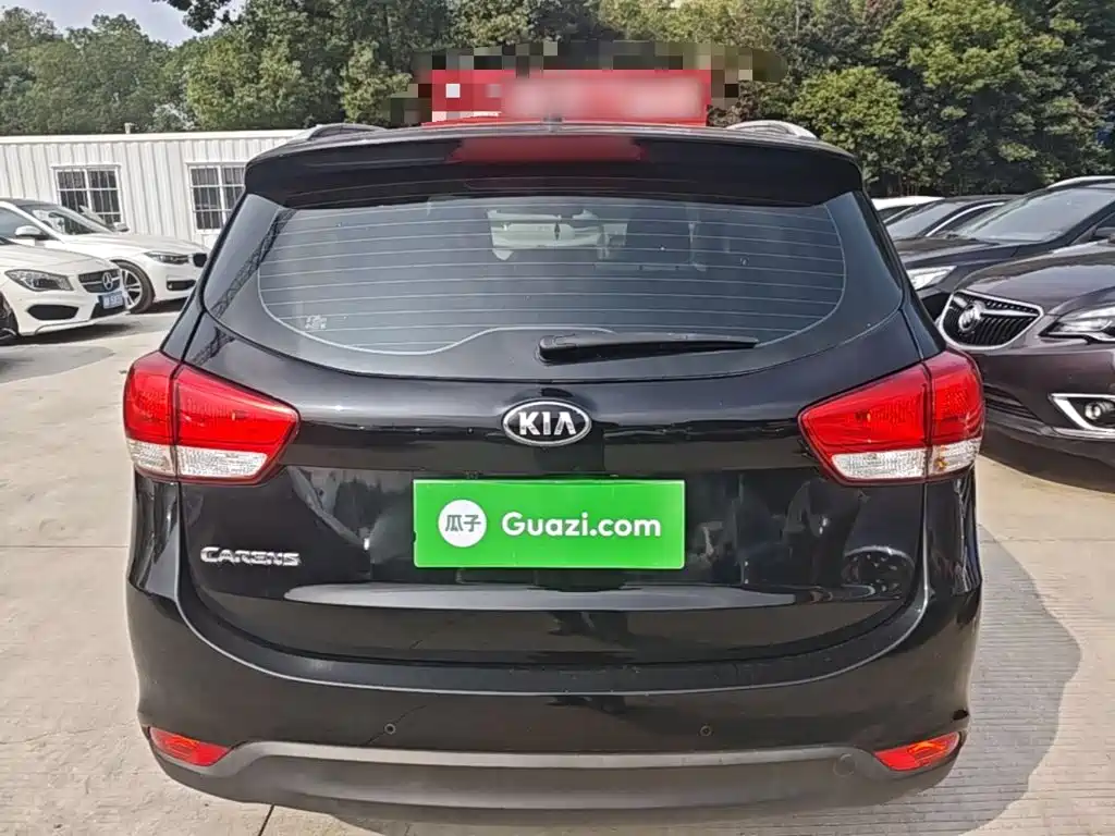 Kia Carens — миниатюра 6
