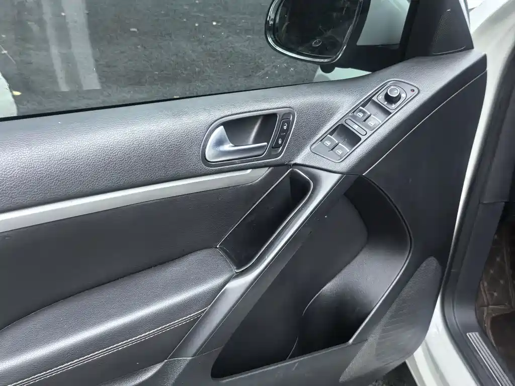 Volkswagen Tiguan — миниатюра 6