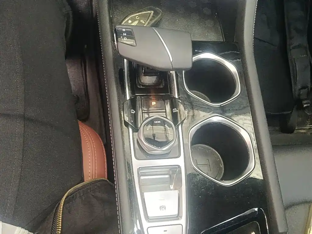 Changan Eado — миниатюра 10
