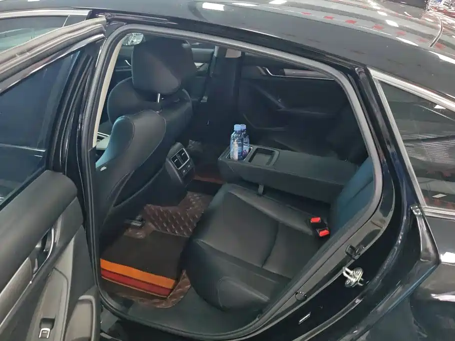 Honda Accord — миниатюра 11