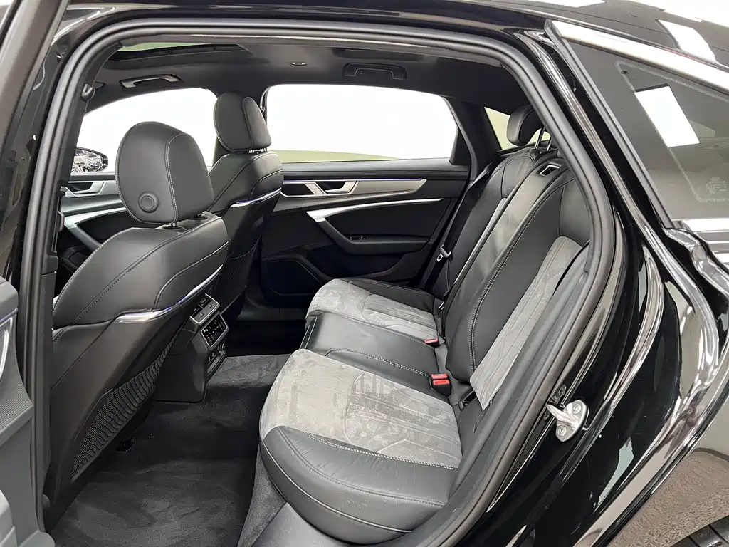 Audi A6L — миниатюра 6