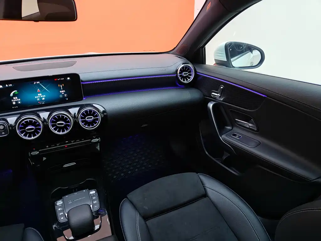 MERCEDES-BENZ A CLASS