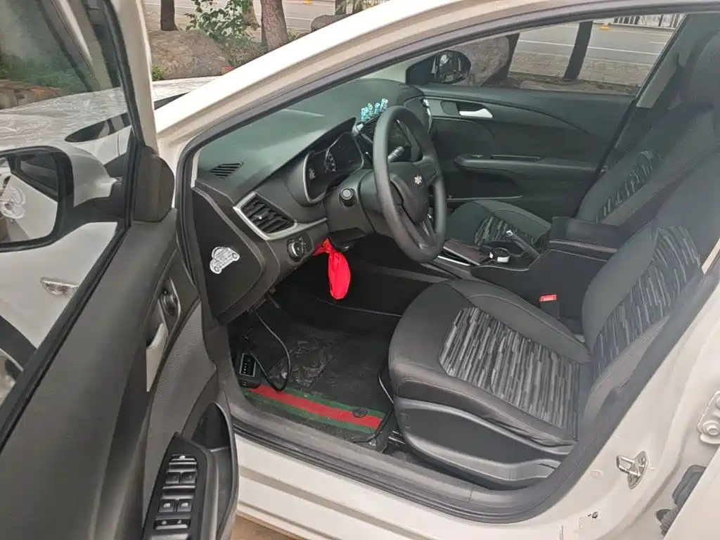 Chevrolet Cavalier — миниатюра 16