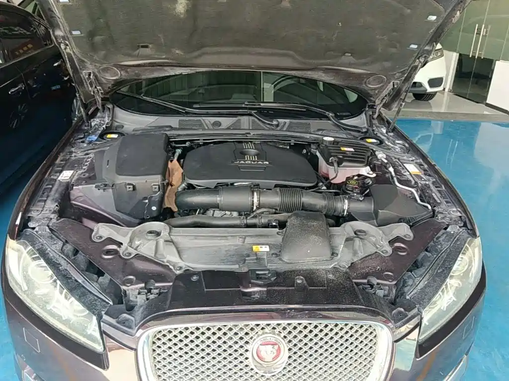 Jaguar XF — миниатюра 20