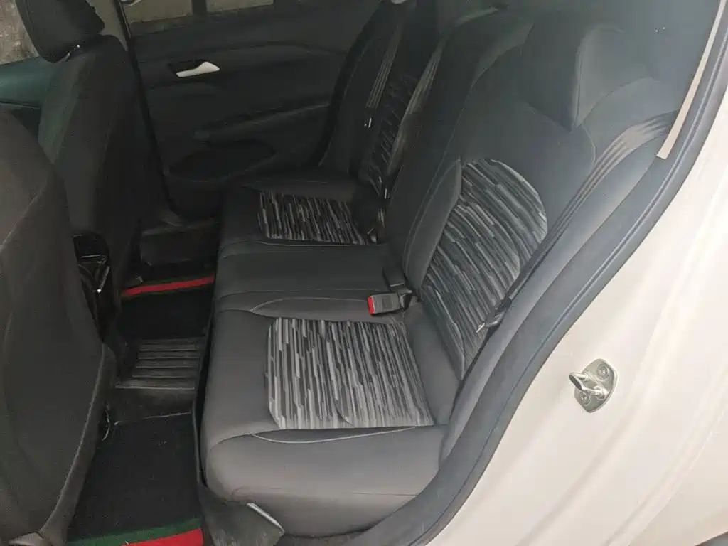 Chevrolet Cavalier — миниатюра 17