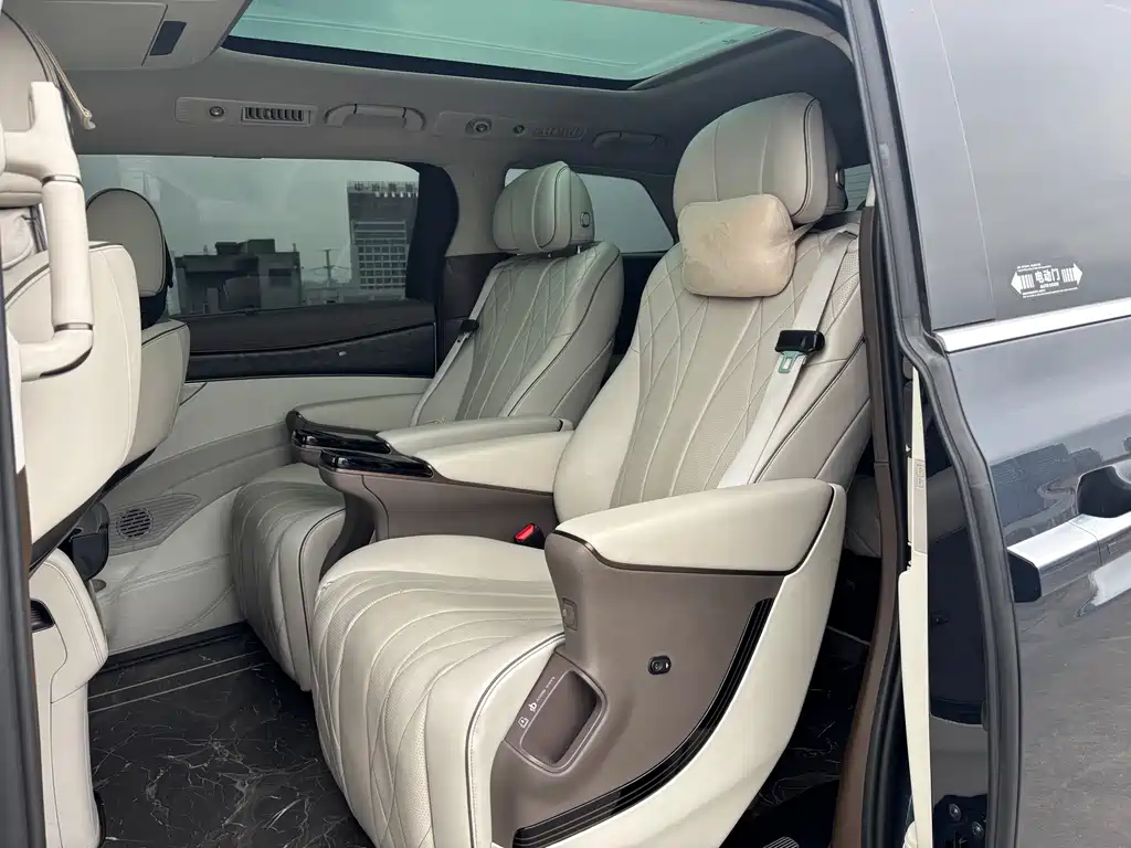 Denza Denza D9 — миниатюра 10