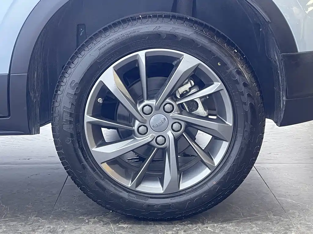 Geely Binyue — миниатюра 10