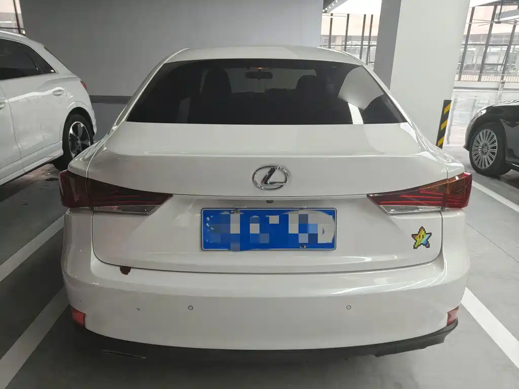 Lexus IS — миниатюра 12