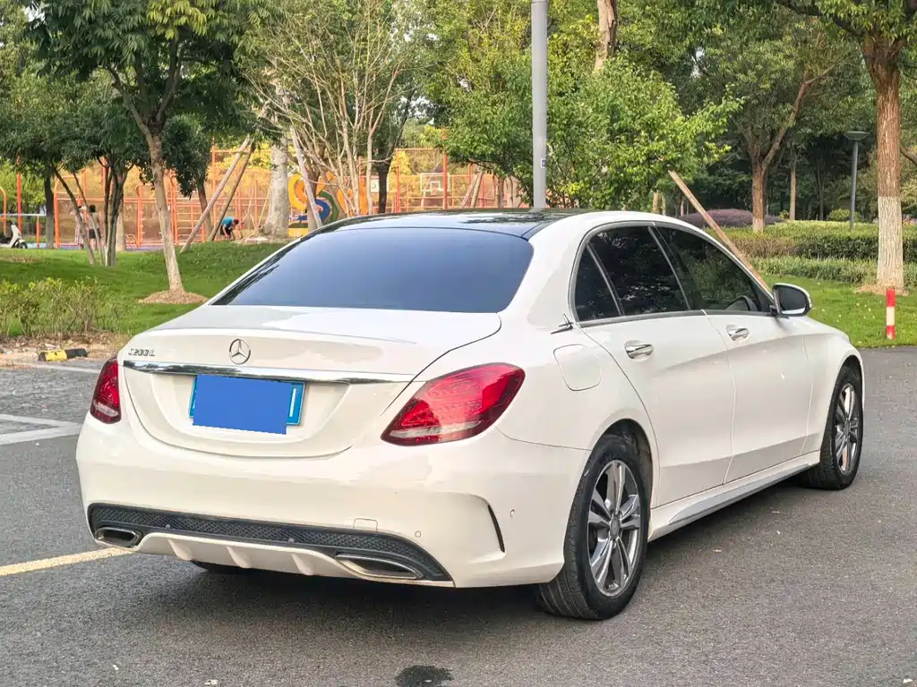 Mercedes-Benz C-Class — миниатюра 20