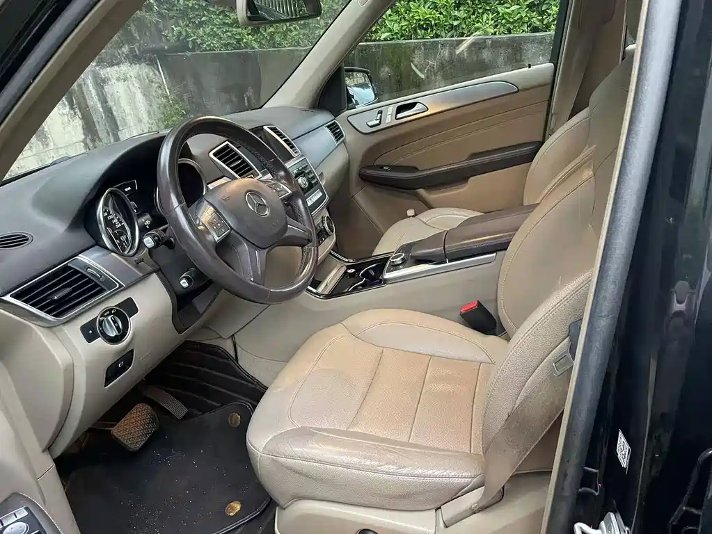 Mercedes-Benz M-Class — миниатюра 6
