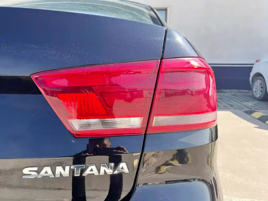 Volkswagen Santana — миниатюра 19
