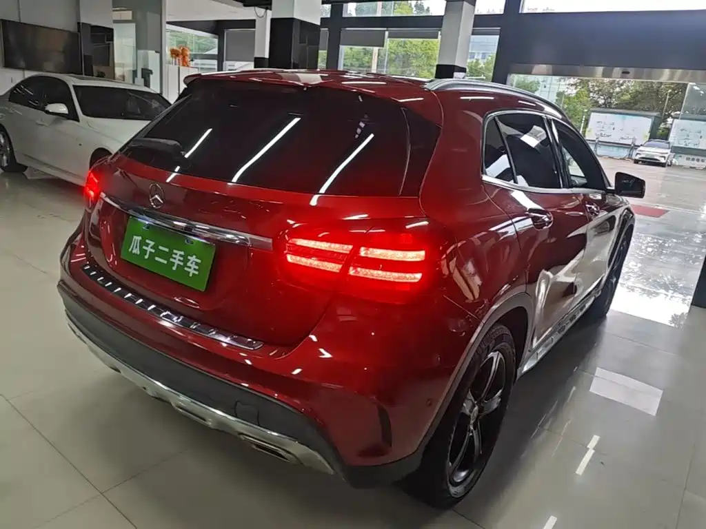 Mercedes-Benz GLA — миниатюра 7