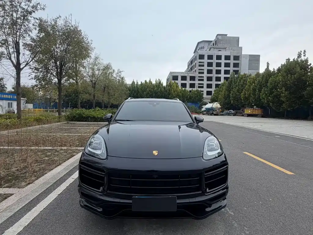 Porsche Cayenne — миниатюра 3