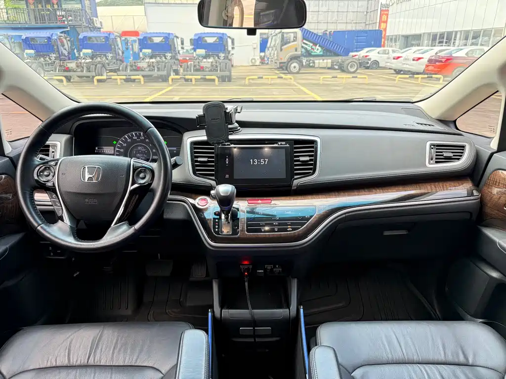 Honda Odyssey — миниатюра 10