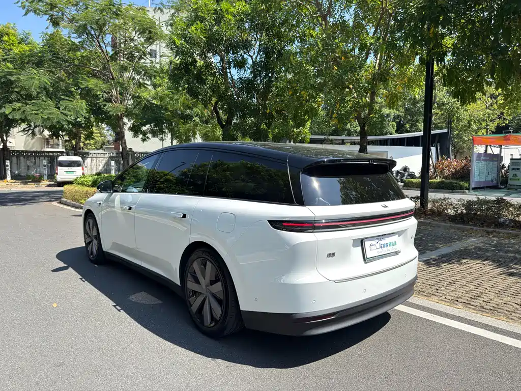 Li Auto Li i8 — миниатюра 8