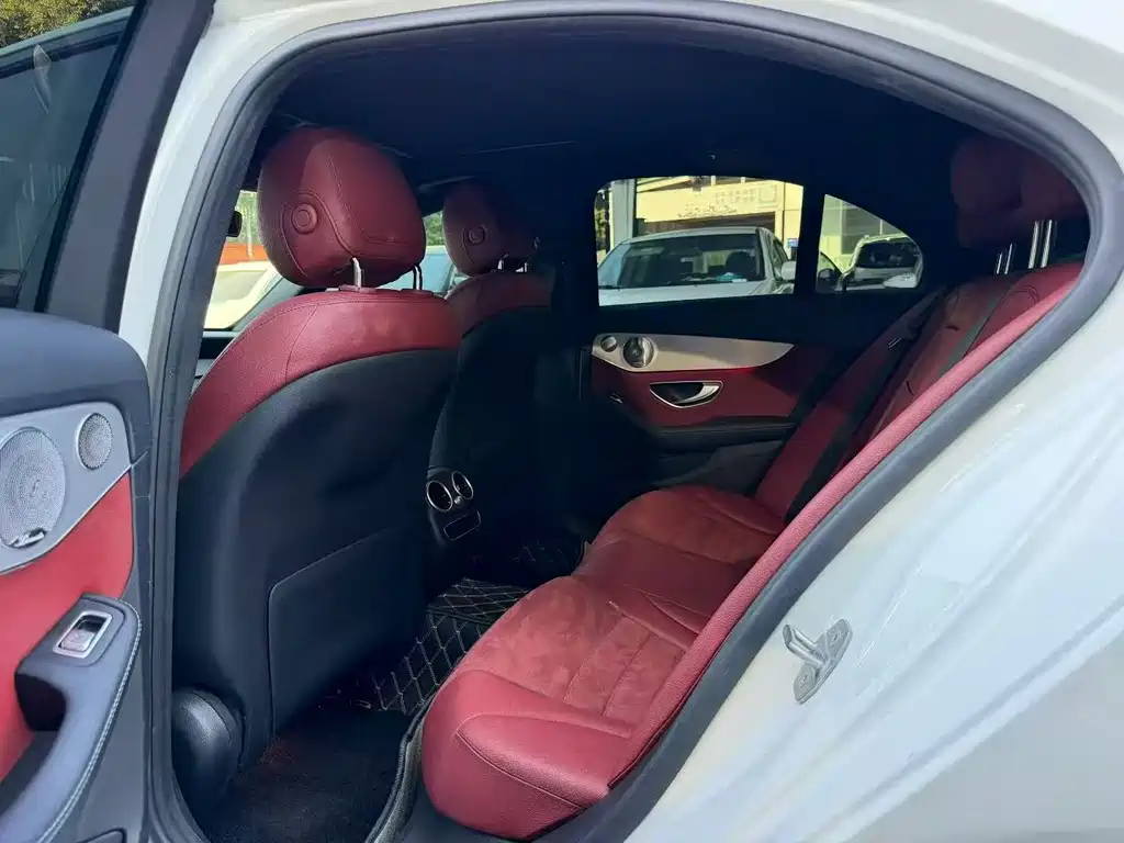 Mercedes-Benz C-Class — миниатюра 5