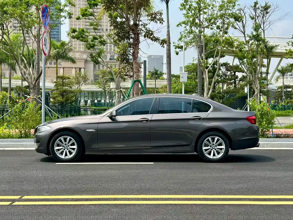 BMW 5 Series 5 2013 525Li Lead