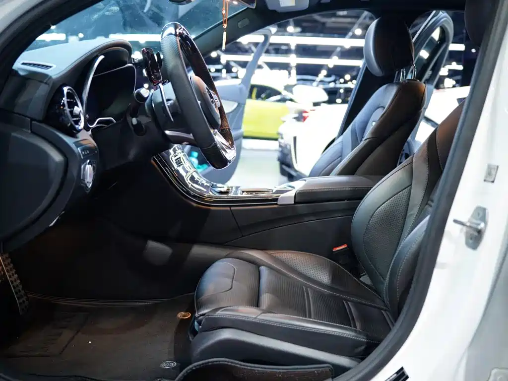 Mercedes-Benz C-Class AMG — миниатюра 11