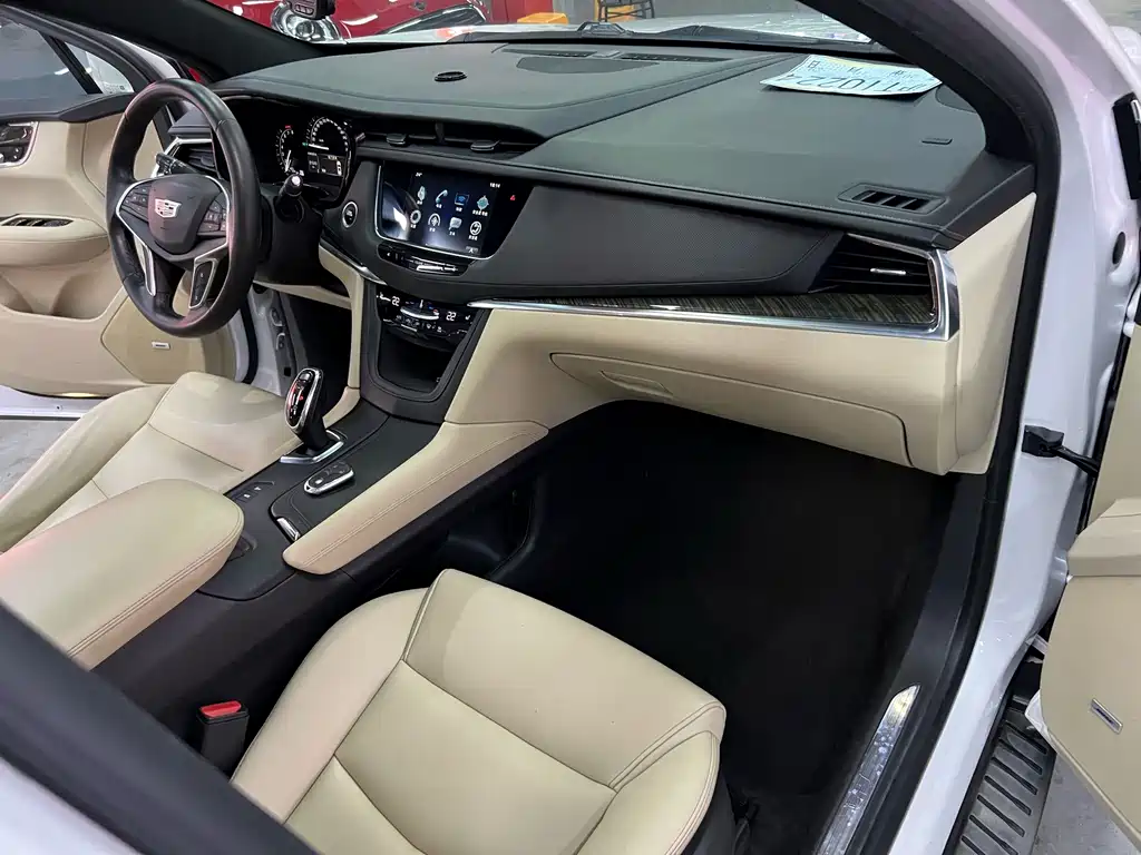 Cadillac XT5 — миниатюра 9