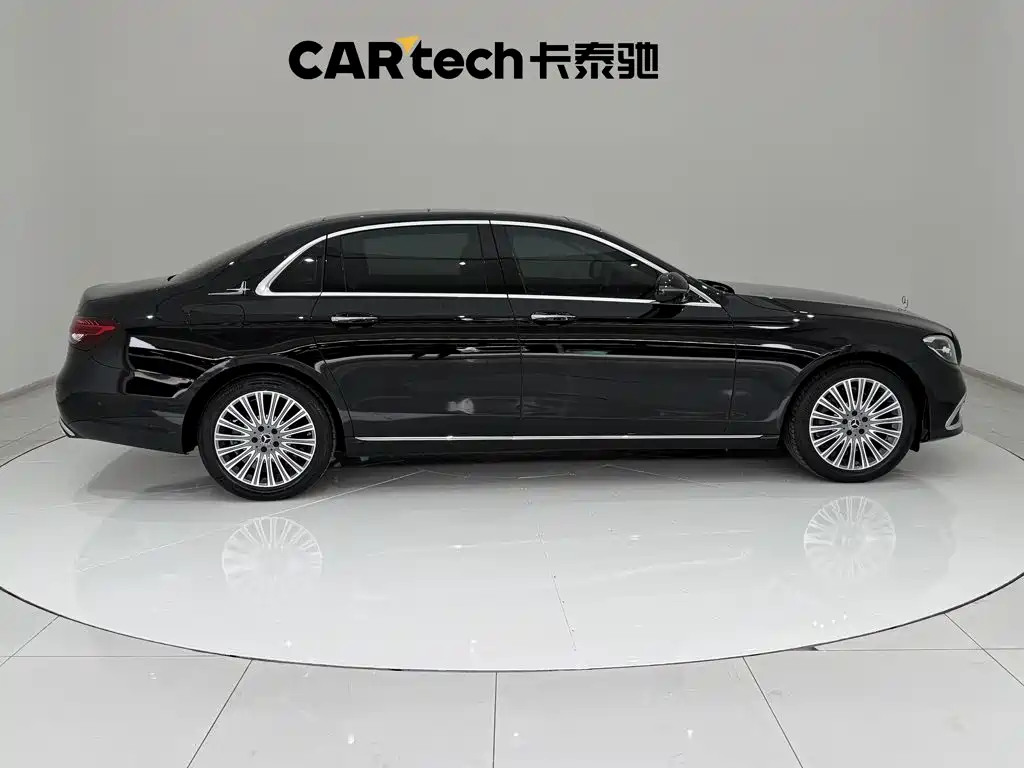 Mercedes-Benz E-Class — миниатюра 4