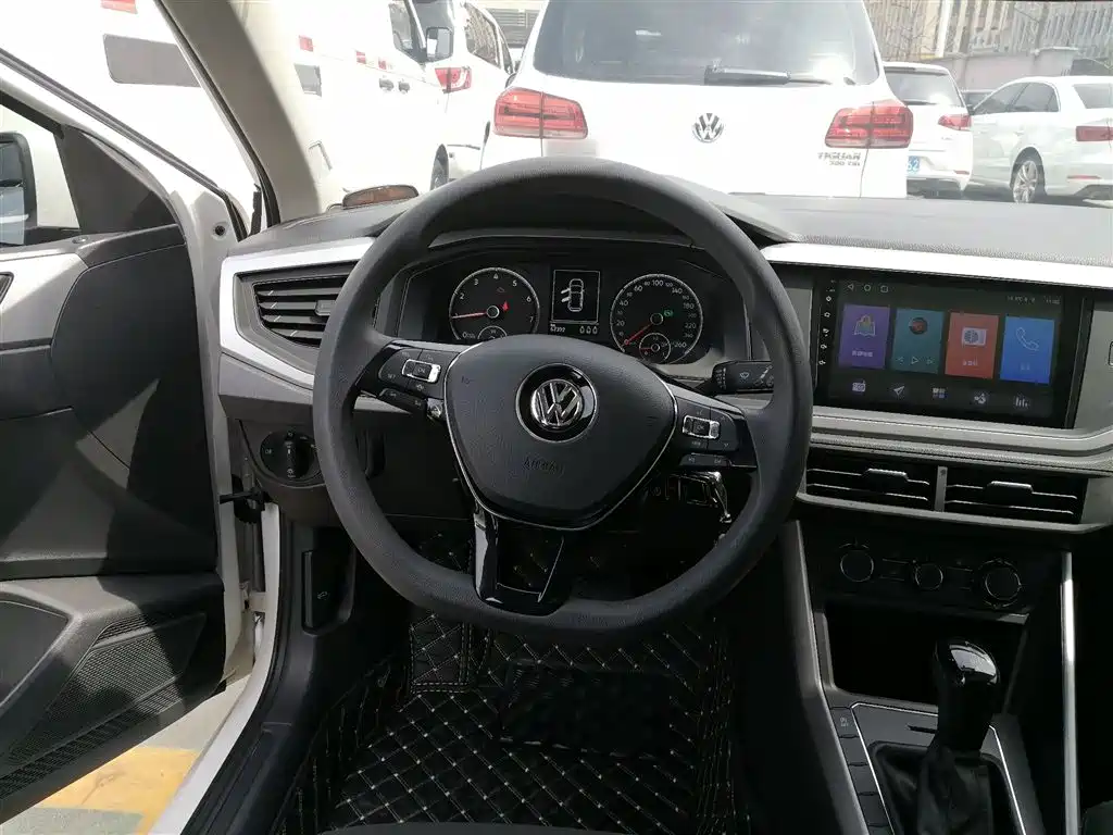 Volkswagen Polo 2019 Plus 1.5L AT