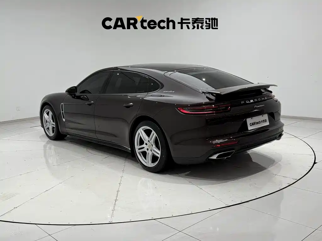 Porsche Panamera — миниатюра 7