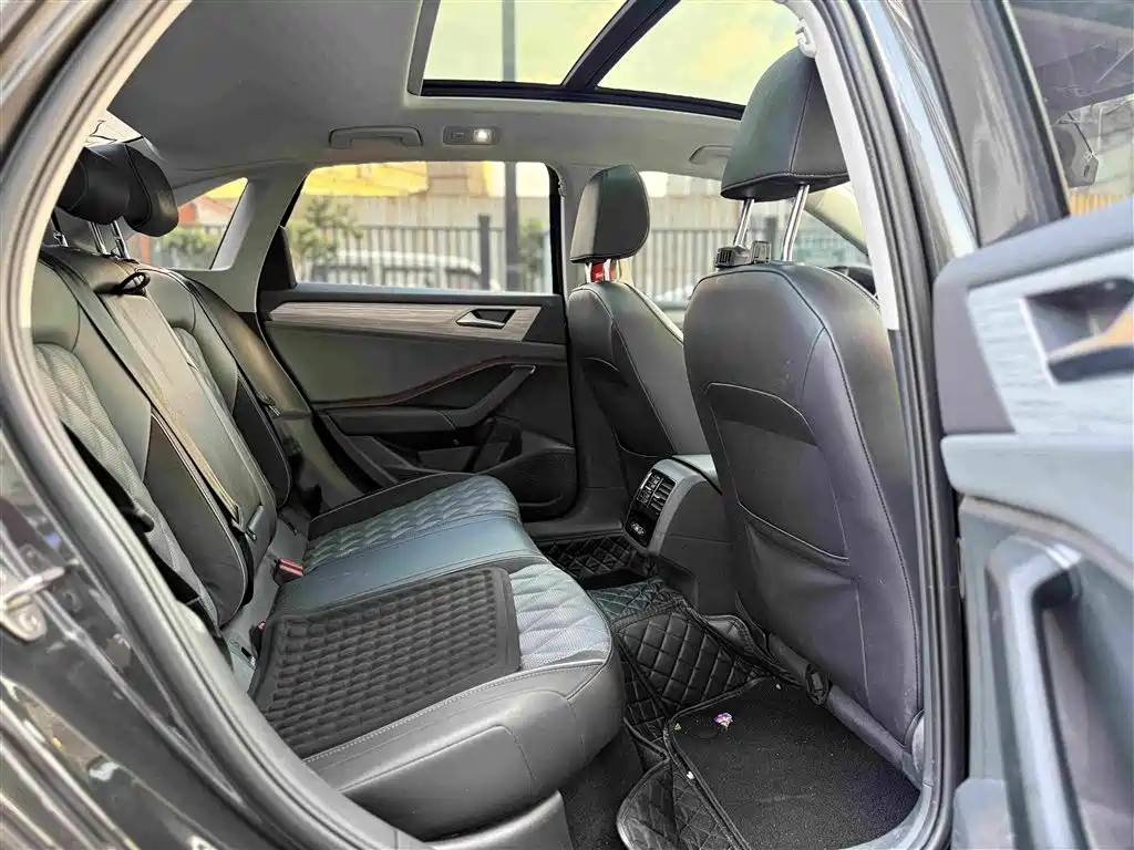 Volkswagen Sagitar — миниатюра 11