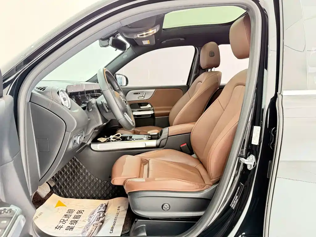 Mercedes-Benz GLB — миниатюра 14