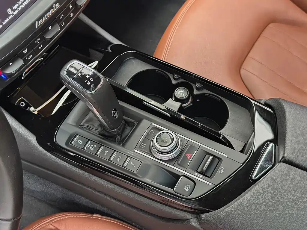 Maserati Levante — миниатюра 11