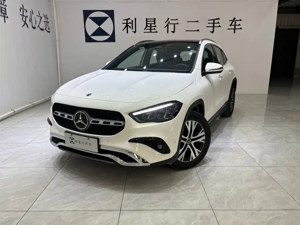 Mercedes-Benz GLA 2024