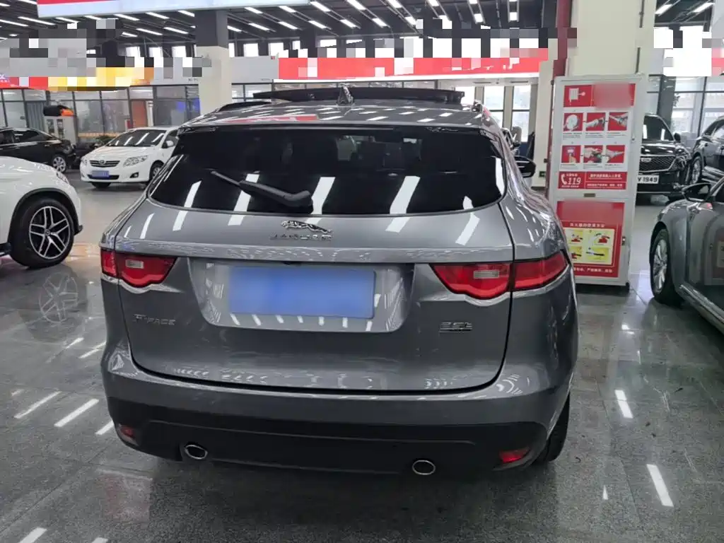 Jaguar F-PACE — миниатюра 6
