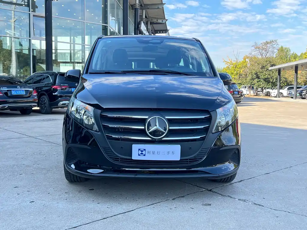 Mercedes-Benz Vito — миниатюра 2