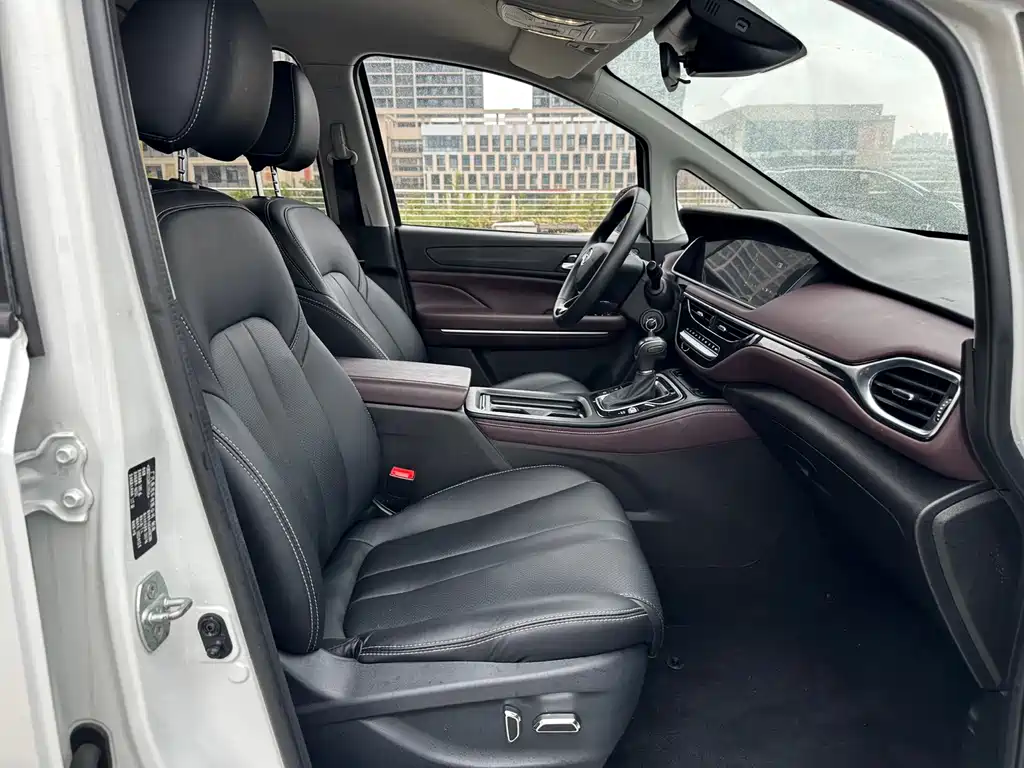 GAC Motor Trumpchi M6 — миниатюра 21