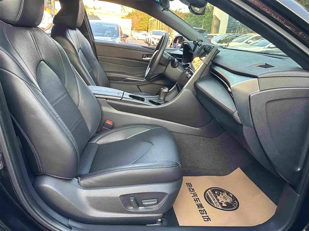 Toyota Avalon — миниатюра 9