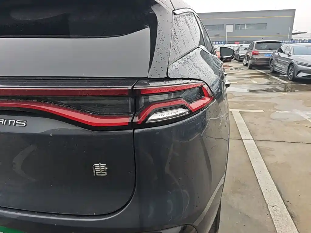 BYD Tang New Energy — миниатюра 8