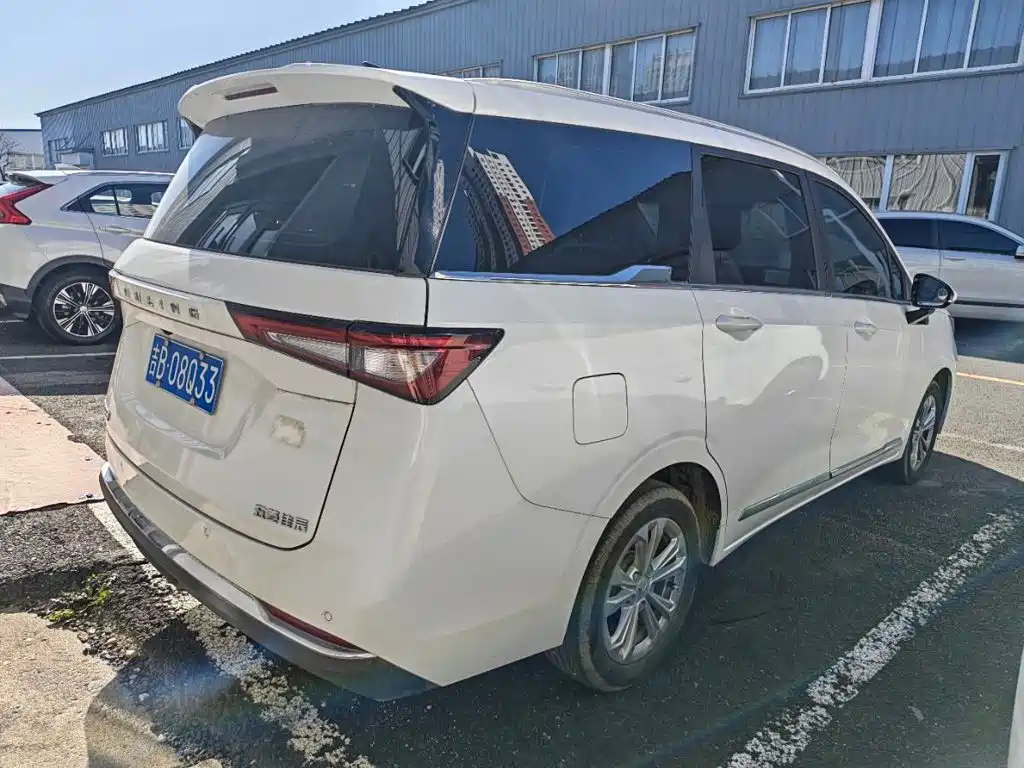 Wuling Jiachen — миниатюра 11