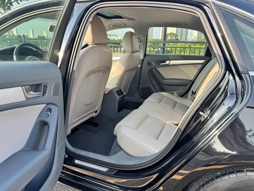 Audi A4L 2015 35 TFSI AT
