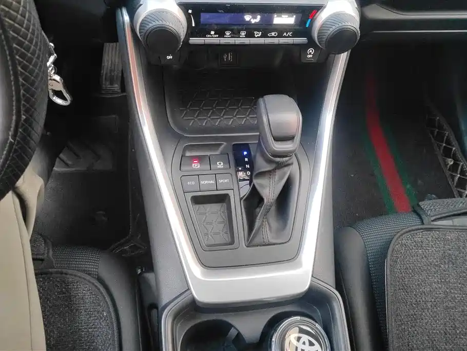 TOYOTA RAV4 RONGFANG