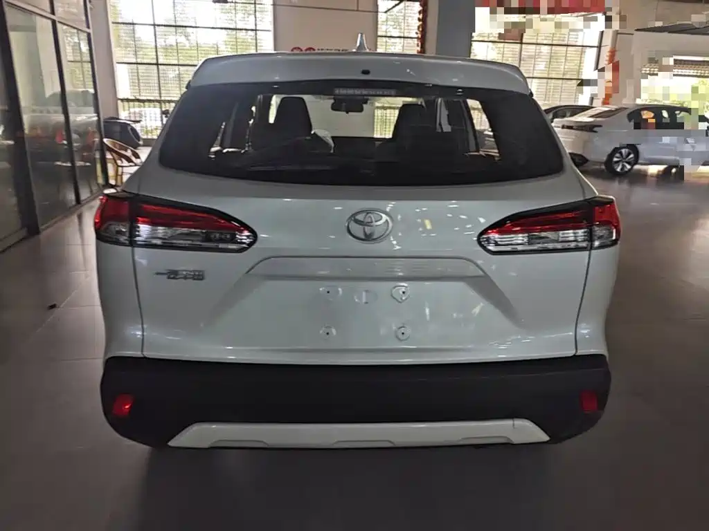 Toyota Corolla Cross — миниатюра 6