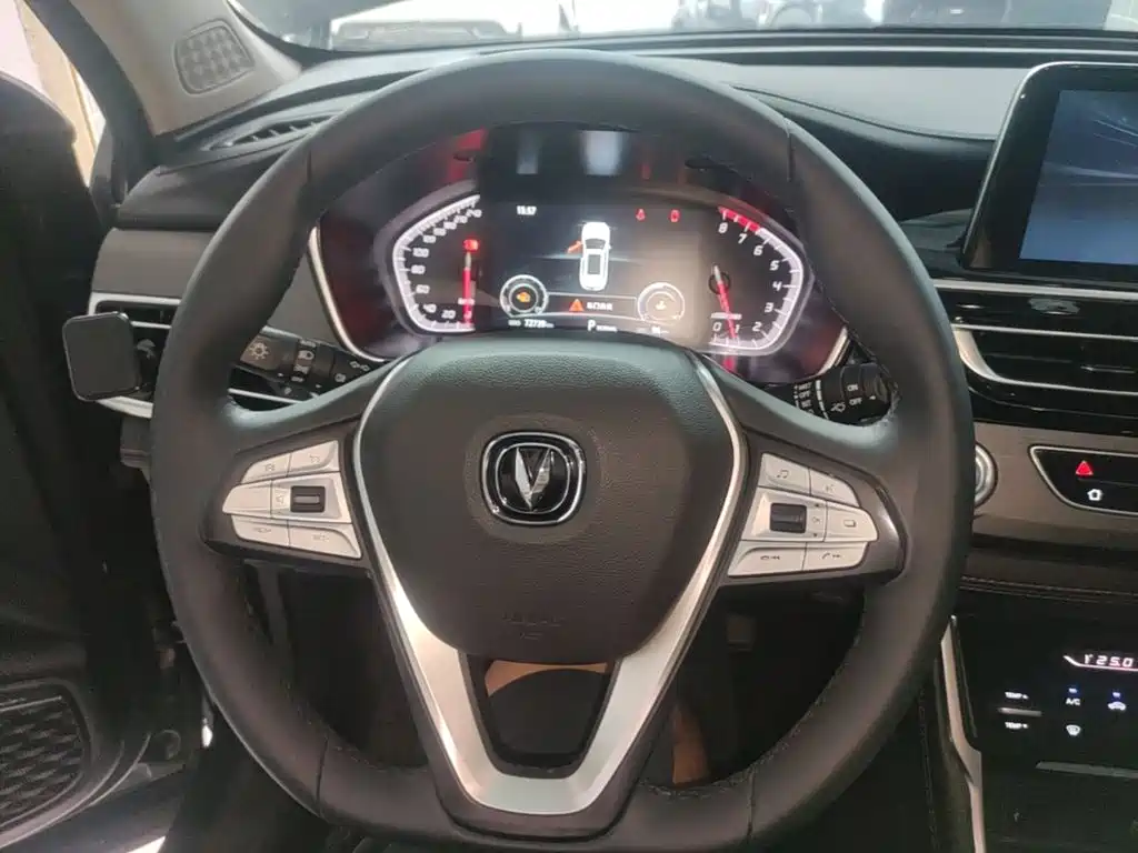 Changan CS75 — миниатюра 11