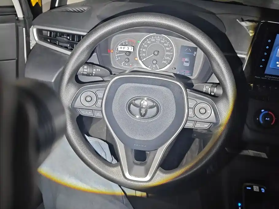 Toyota Corolla — миниатюра 15