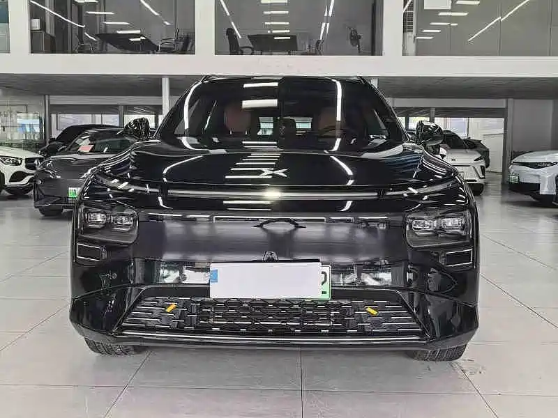 XPeng G9 — миниатюра 2